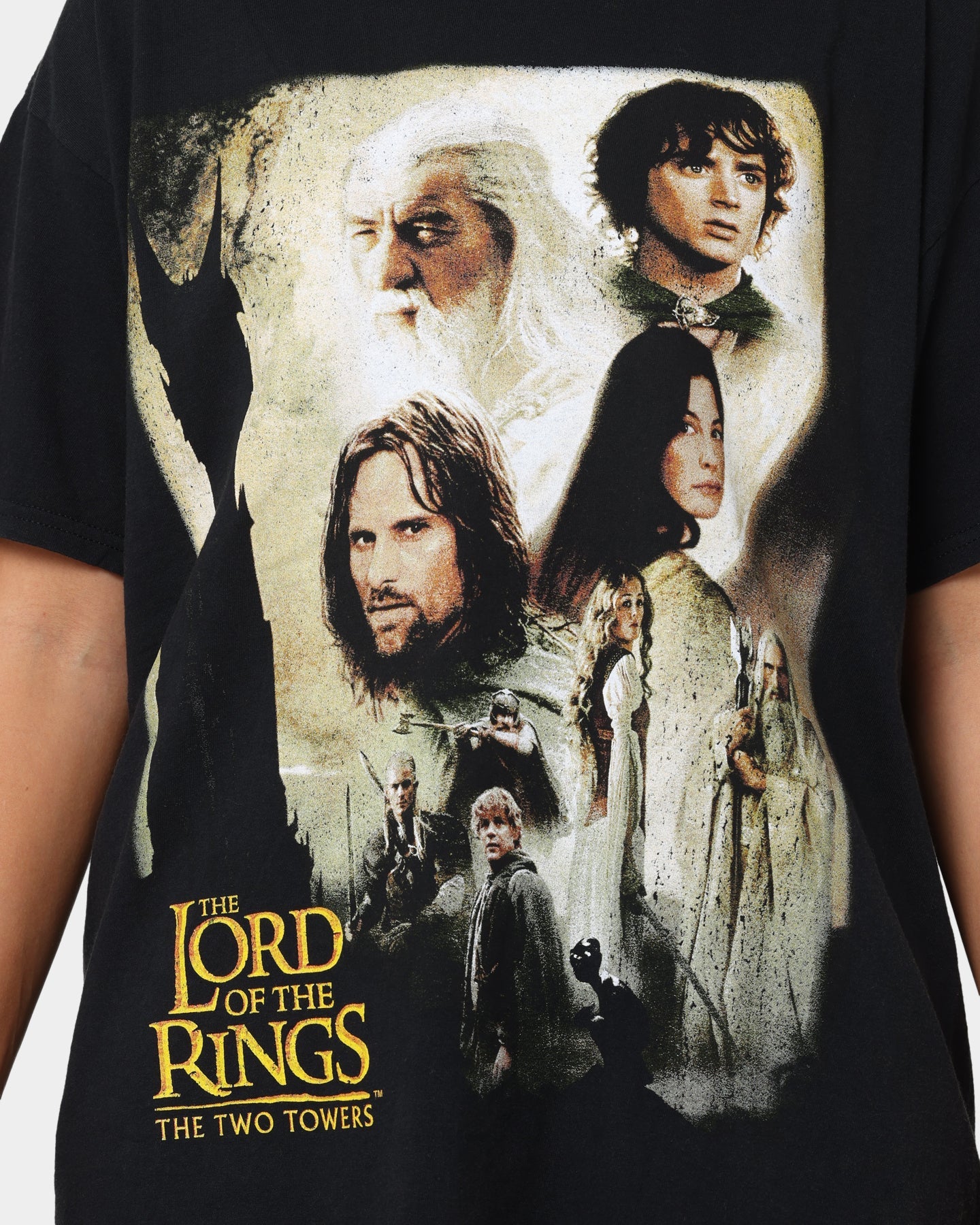 American Thrift X Lord Of The Rings The Two Towers Poster Vintage T-Shirt Washed Black Style001