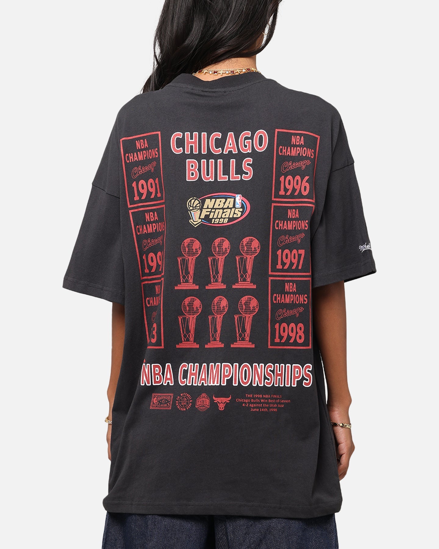 Mitchell & Ness Chicago Bulls Champions Report "Champ Pack" T-Shirt Faded Black Style001
