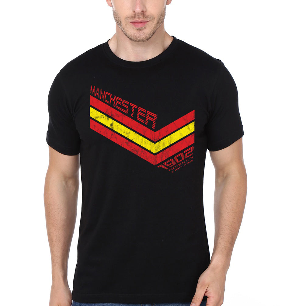 Football Is Everything – Manchester United 80s Retro Black T-Shirt