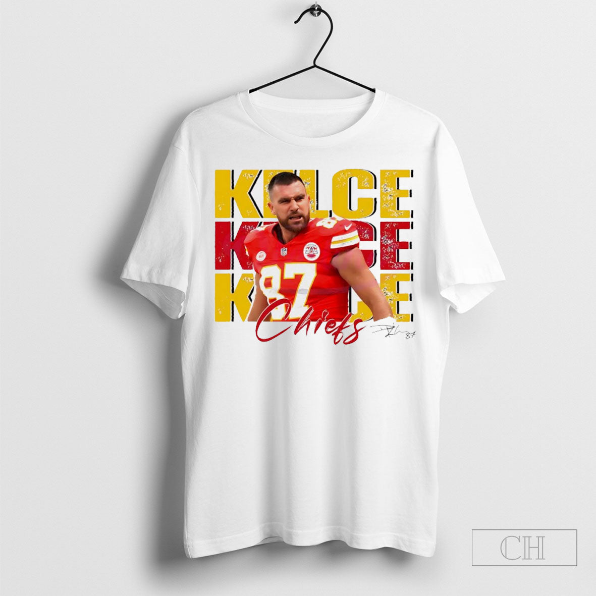 Travis Kelce 87 Kansas City Chiefs Football Players Signature Graphic Shirt