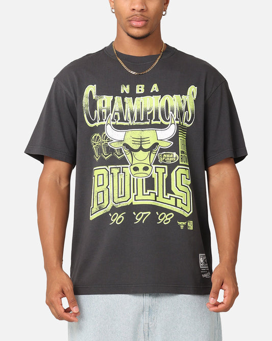 Mitchell & Ness Chicago Bulls Championship Neon T-Shirt Overdyed Black