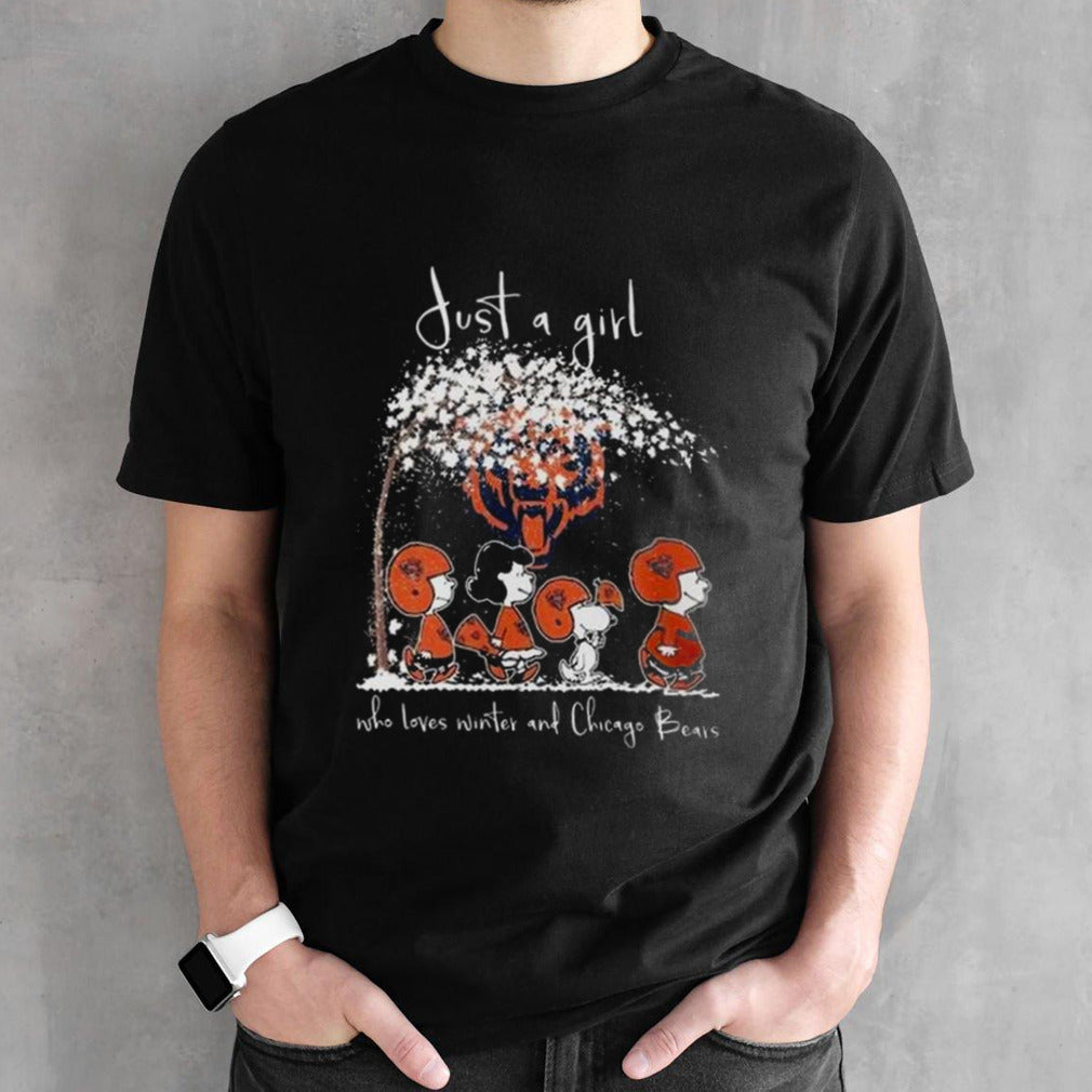 Chicago Bears Peanuts Snoopy A Girl Who Loves Winter And Bearss