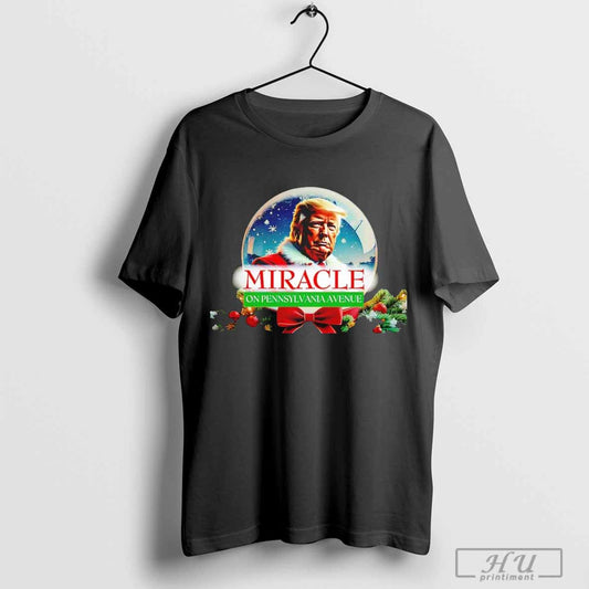 Trump Miracle On Pennsylvania Avenue Christmas Snow Globe T Shirt